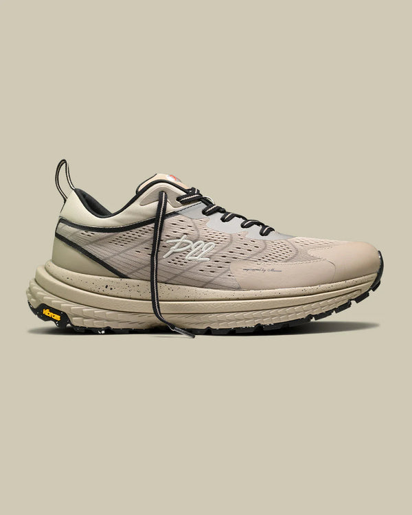 THE MERCER BRAND P22 VEGAN TRAIL RUNNING TRAINER BROWN