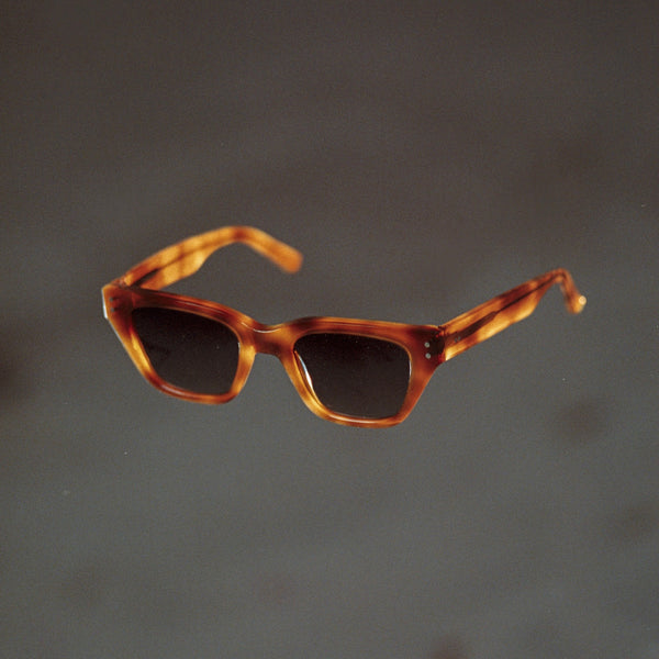 Monokel Eyewear Memphis Amber