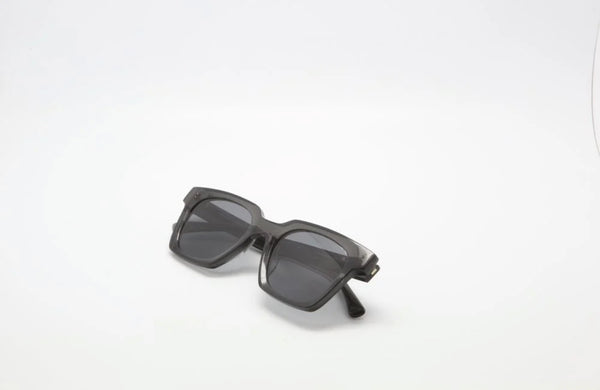 WAITING FOR THE SUN - MYN E13 SUNGLASSES