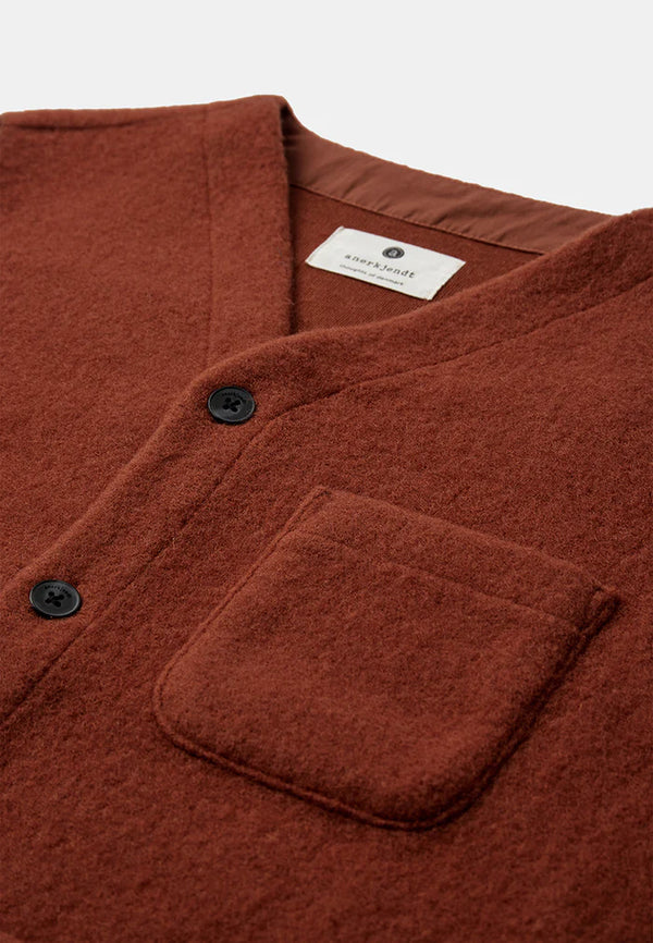 ANERKJENDT - AKRAMSUS BOILED WOOL VEST - CHILLI