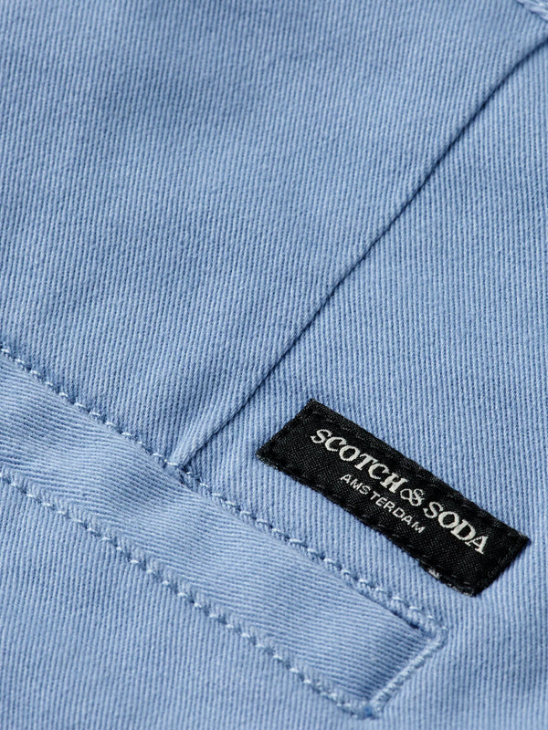 SCOTCH & SODA SEASONAL ESSENTIALS STUART SLIM CHINO FADED DENIM