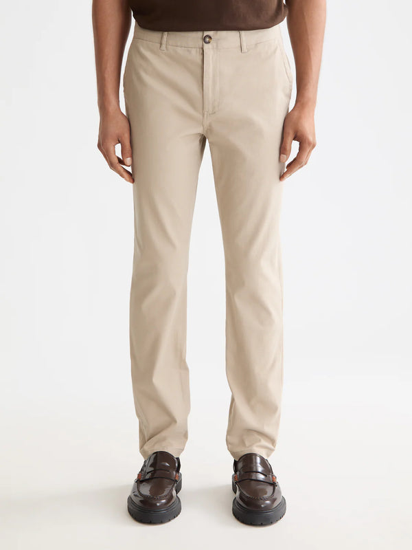 SEASONAL ESSENTIALS STUART SLIM CHINO PLAZA TAUPE