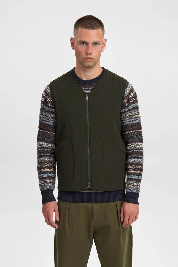 ANERKJENDT - AKRASMUS QUILT GILET - FOREST NIGHT