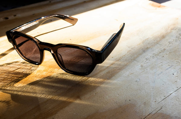 WAITING FOR THE SUN - CLIO E13 SUNGLASSES