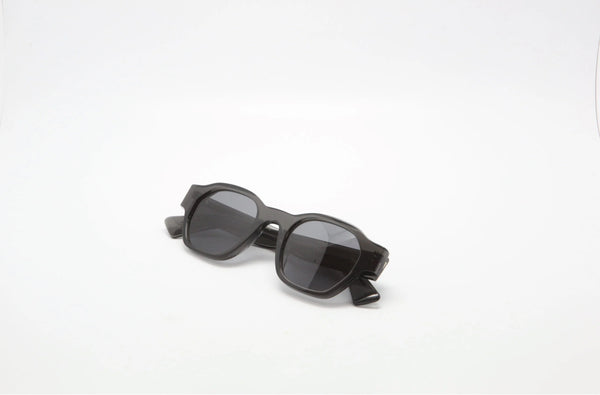 WAITING FOR THE SUN - CLIO E13 SUNGLASSES
