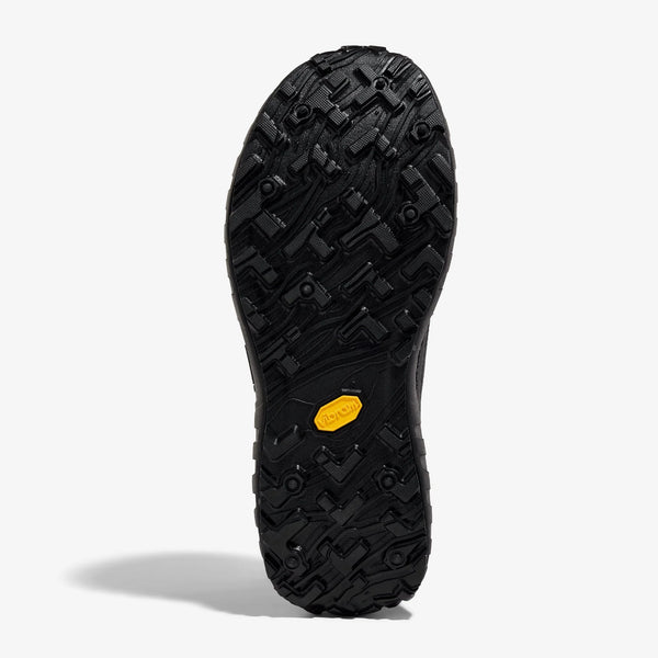 Norda 001 (Stealth Black)